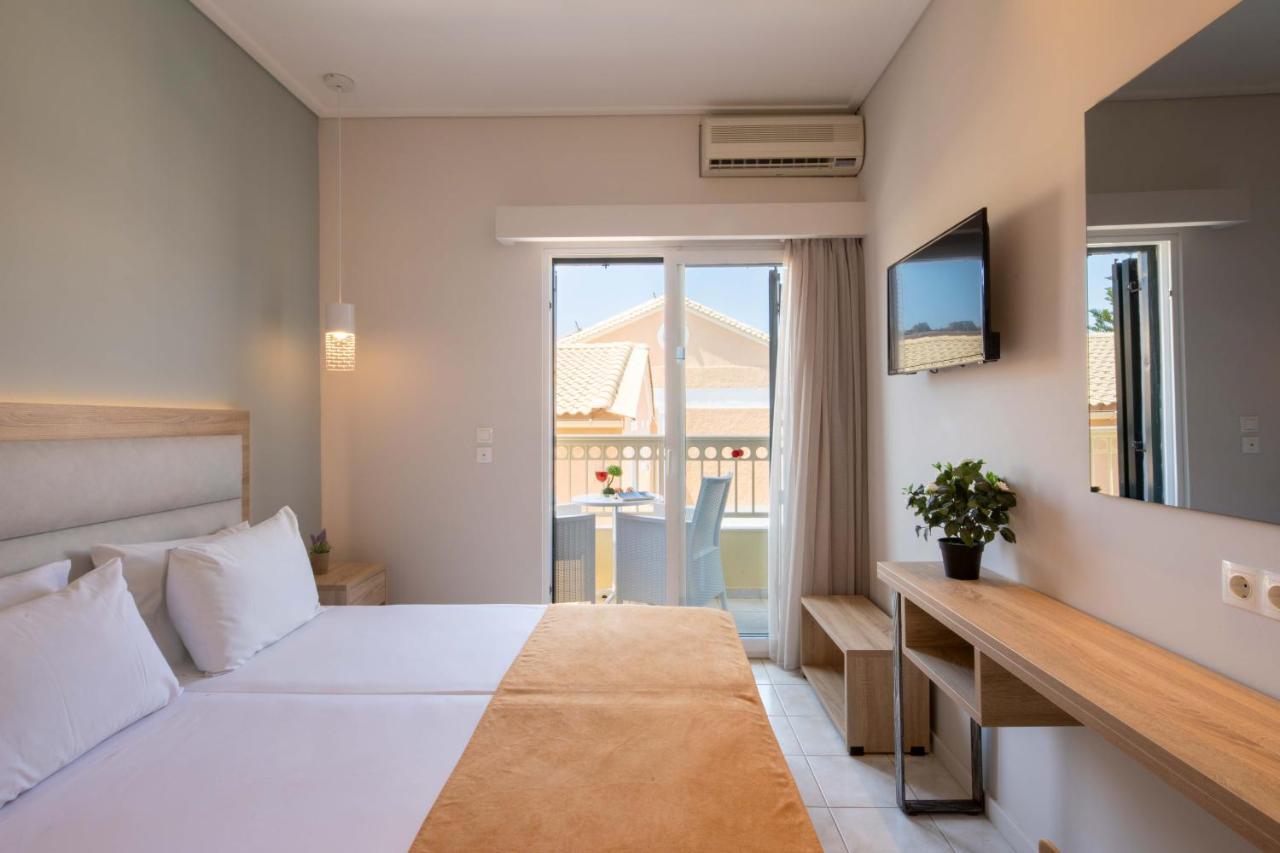 Hotel Rossis Mesongí المظهر الخارجي الصورة