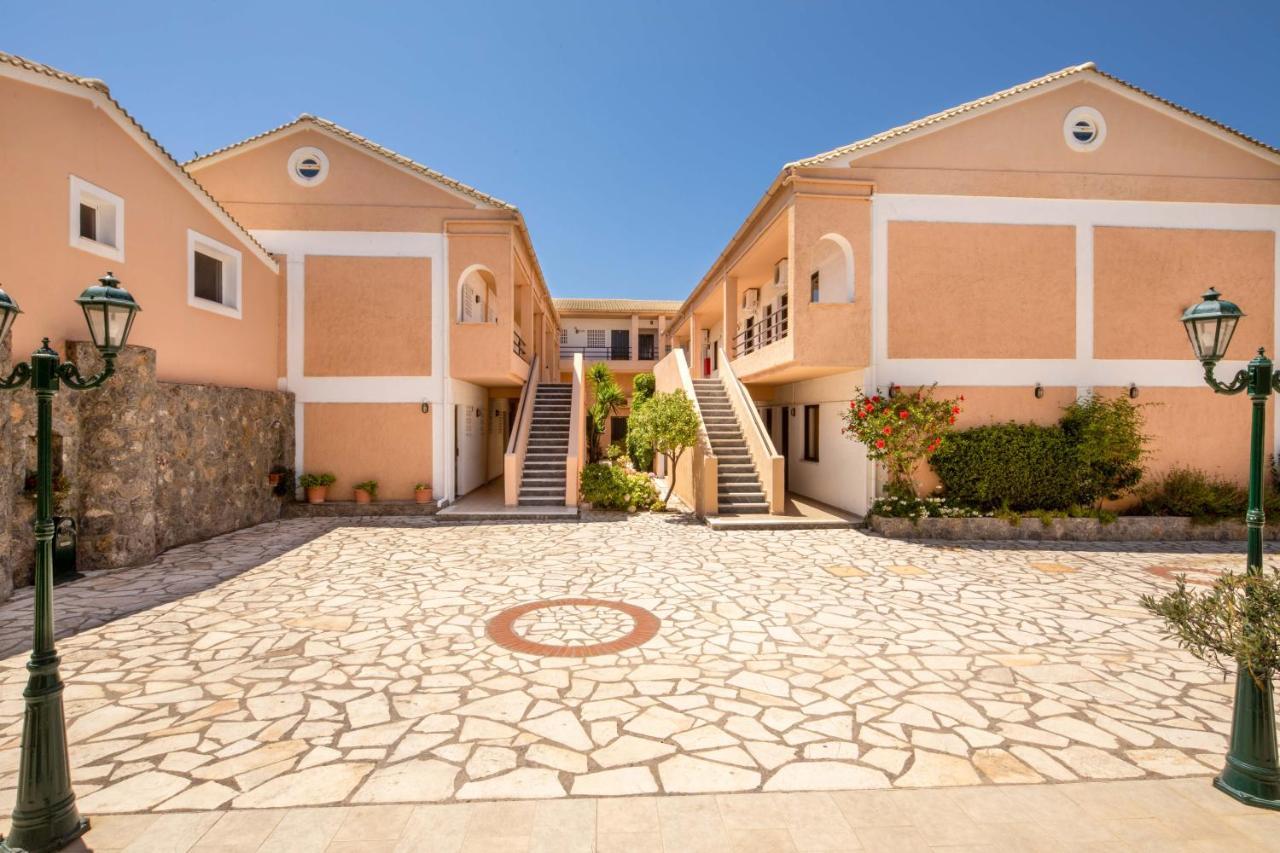 Hotel Rossis Mesongí المظهر الخارجي الصورة