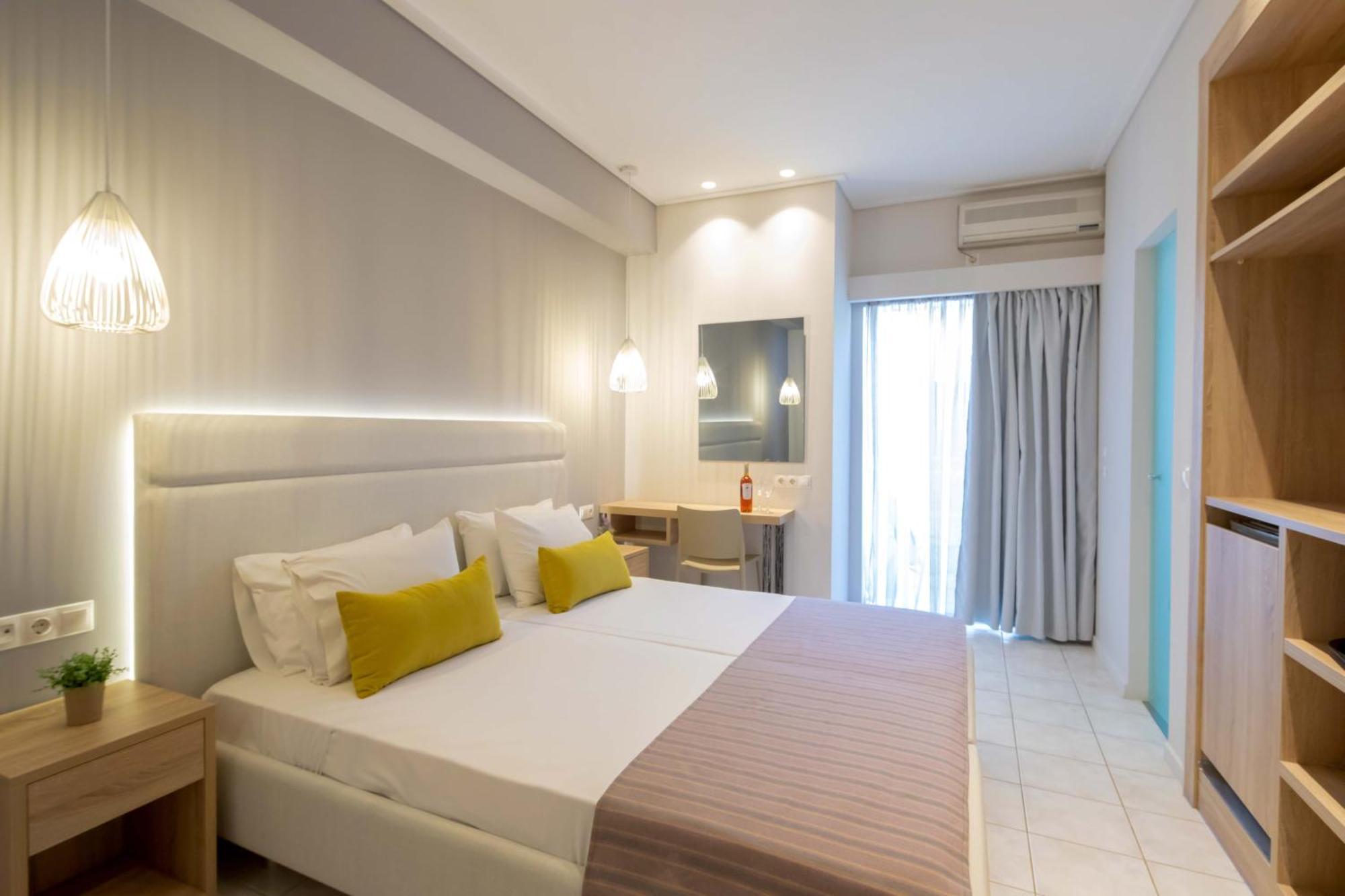 Hotel Rossis Mesongí المظهر الخارجي الصورة